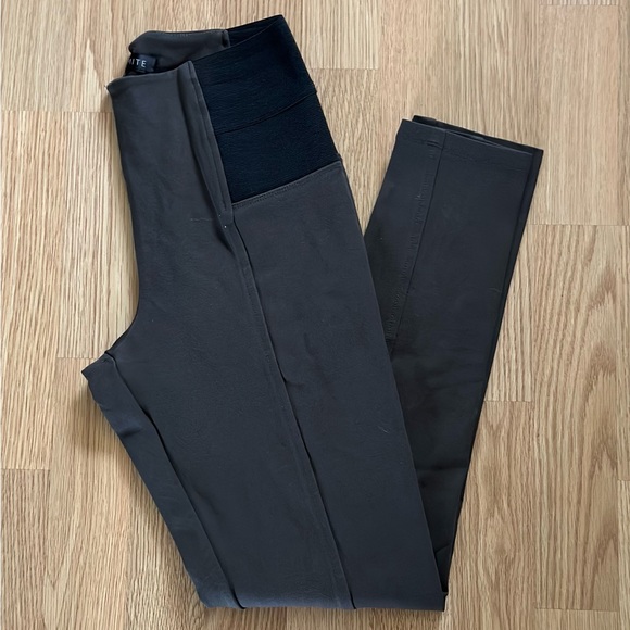 ( in Khaki 🌿) Pants/leggings - Picture 2 of 4